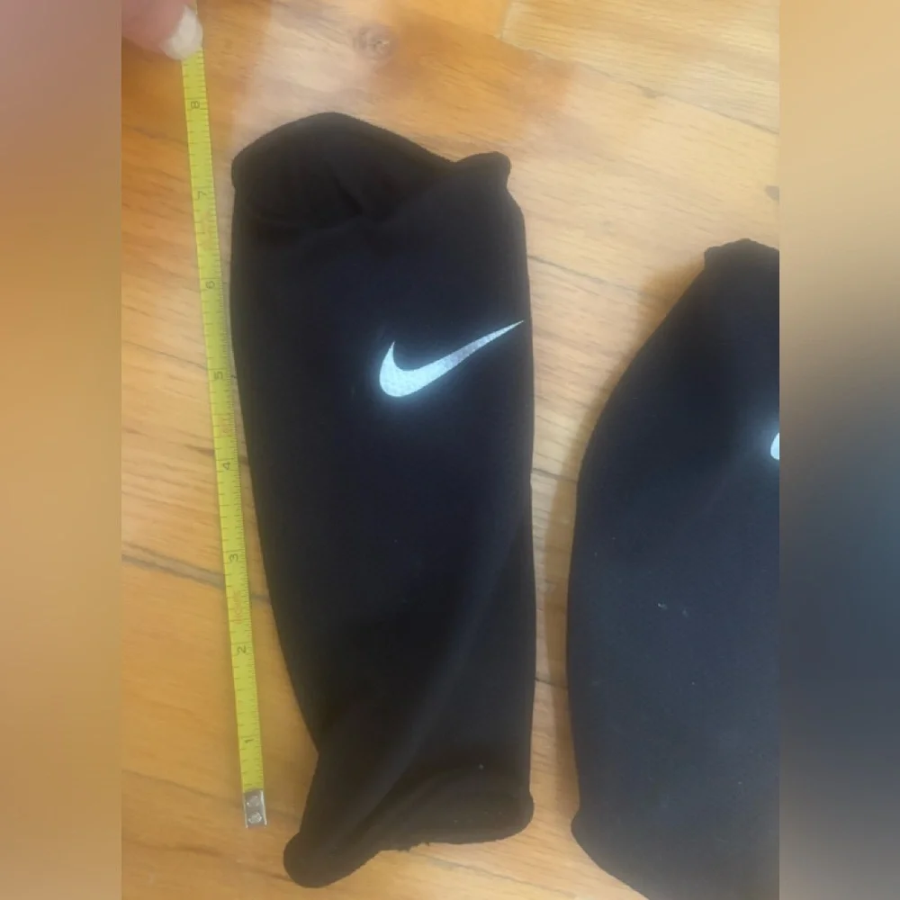 4-1 Deal Nike forearm black shiver warmer - Picture 3 of 4